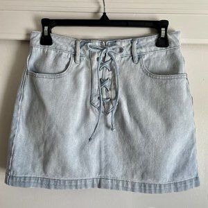 PacSun Lace Up Front Tie Light Wash Blue Denim Jean Mini Skirt 25/XS/0